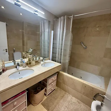 Golf With Private Garden Direct Pool Access Lejlighed