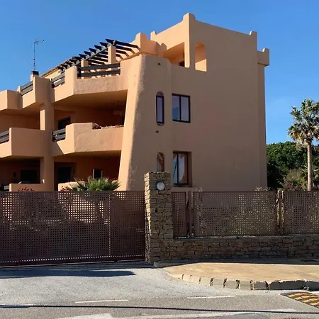 Golf With Private Garden Direct Pool Access Lejlighed Casares