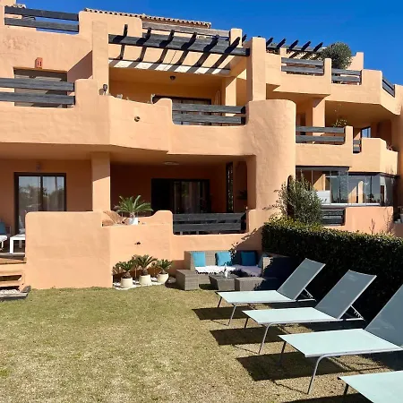 Apartment Golf With Private Garden Direct Pool Access *