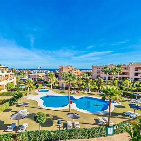 Golf With Private Garden Direct Pool Access *