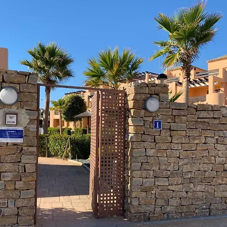 Апартаменты Golf With Private Garden Direct Pool Access Касарес